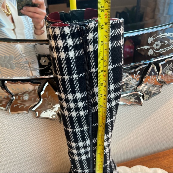 Burberry Womens Vintage High Boots Vintage Size 38 EUC Black and White - Picture 7 of 15